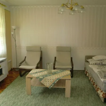 Elizabet Apartment Heviz